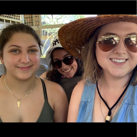 Meet your Posher, Maxine-amelie - Picture 4 of 4